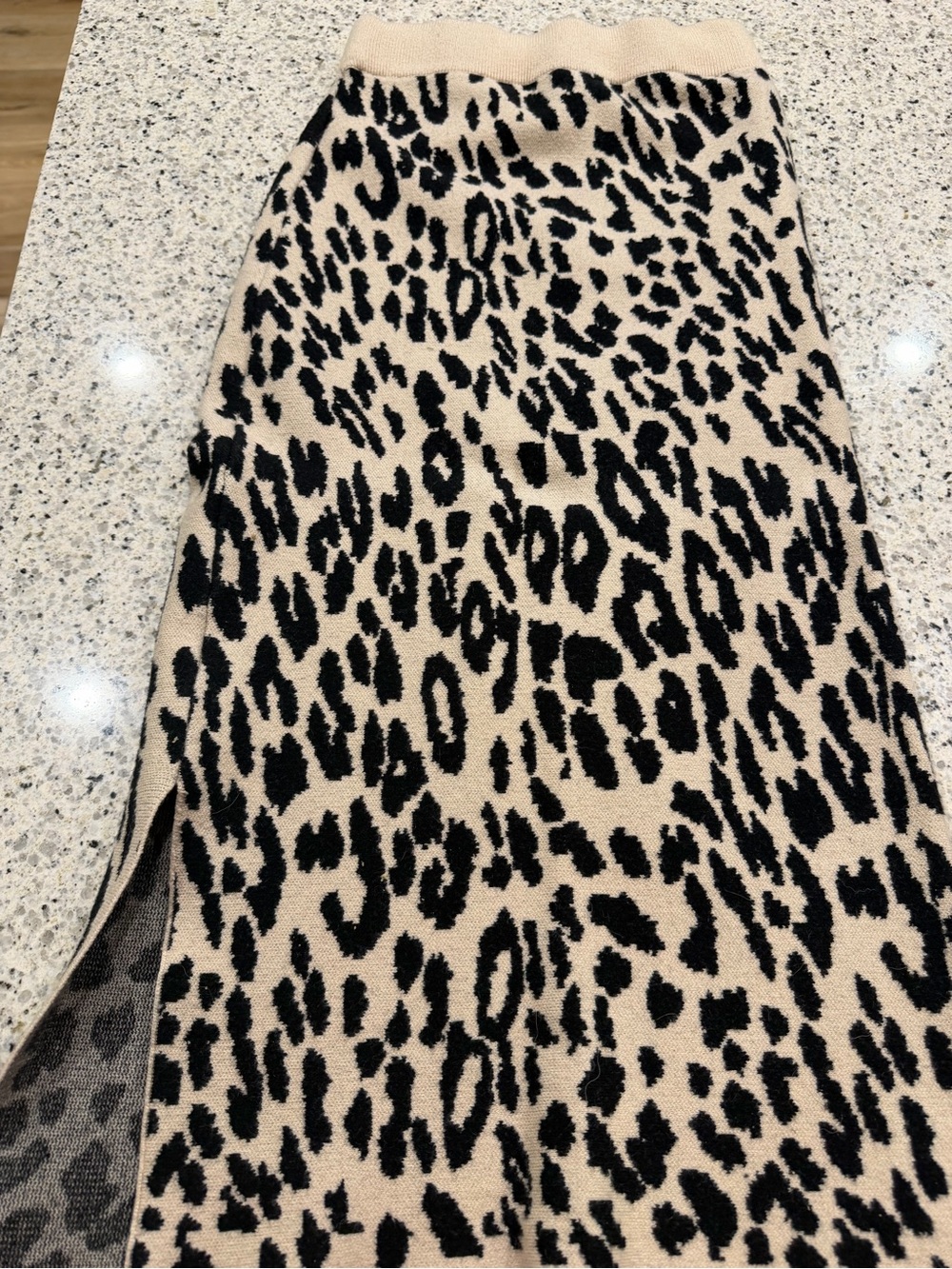 Wishlist Leopard |S| Skirt in Beige and Black - Picture 6 of 7
